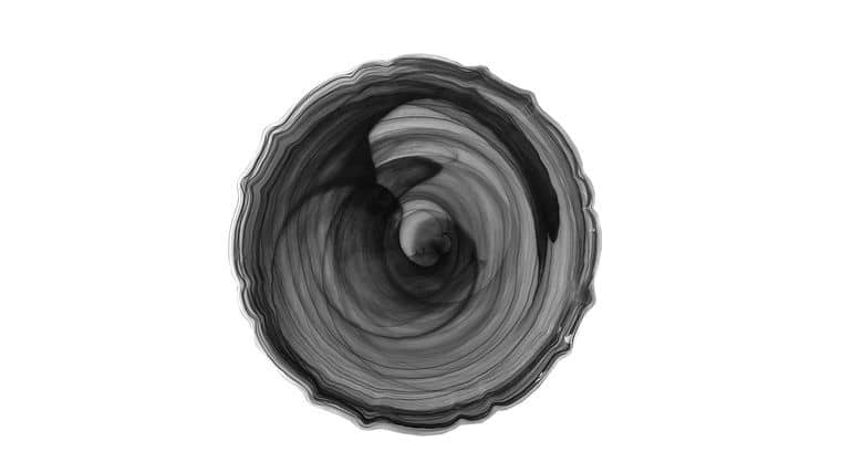 Scallop Charger Plate – Black | Rental