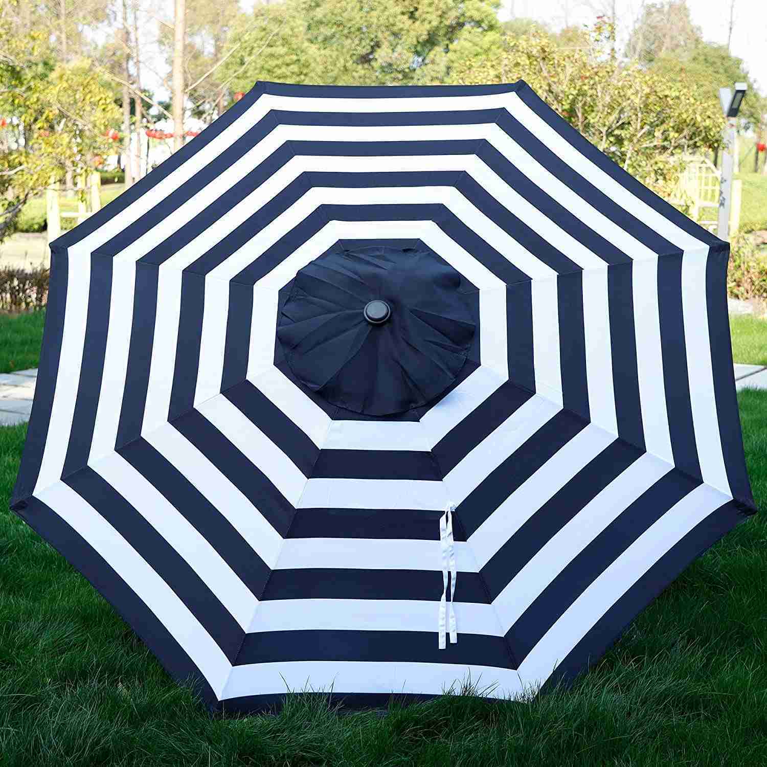 Part – 9′ Market Umbrella Top Only – Black & White | Rental