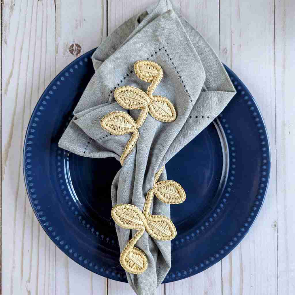 Vines Woven Napkin Ring | Rental Vines Woven Napkin Ring | Rental