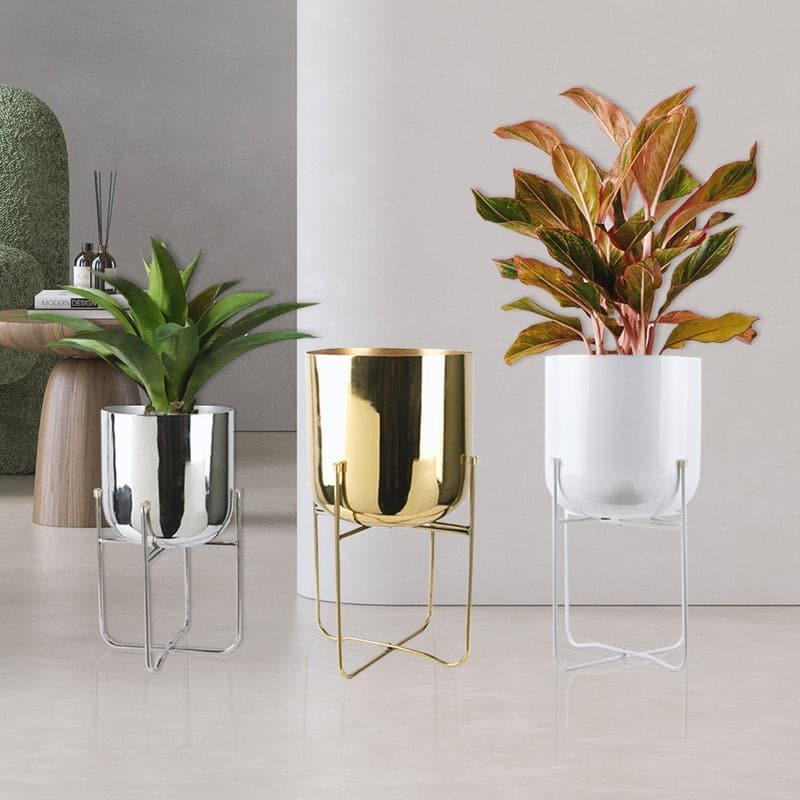 Elevated Metal Planter Pot | Rental Elevated Metal Planter Pot | Rental