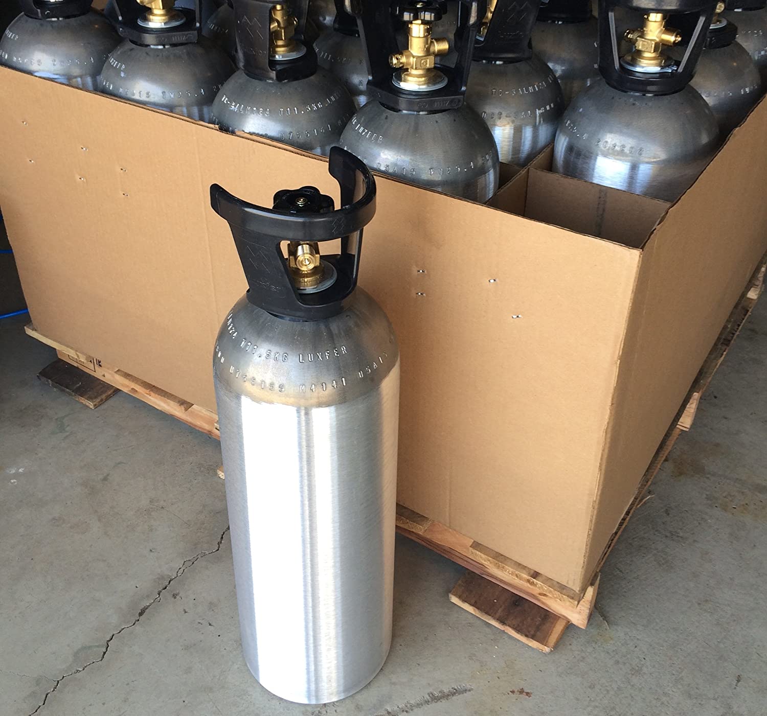 20 lb Aluminum CO2 Cylinder with Handle and New CGA320 Valve | Used – Purchase | Rental 20 lb Aluminum CO2 Cylinder with Handle and New CGA320 Valve | Used – Purchase | Rental