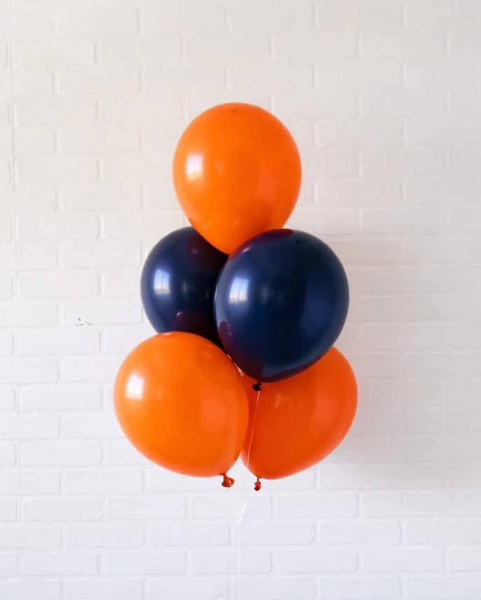 Chicago Football – 11in Balloons bouquet | Purchase Chicago Football – 11in Balloons bouquet | Purchase