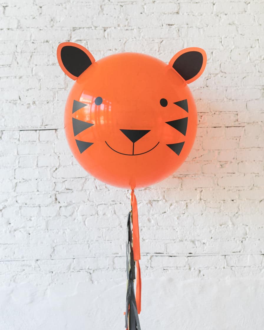 GIFT-Tiger Specialty Giant Balloon and Tassel | Rental GIFT-Tiger Specialty Giant Balloon and Tassel | Rental