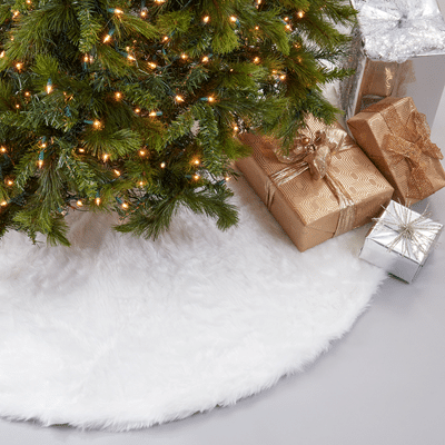 664 Faux Fur Tree Skirt Design | Rental