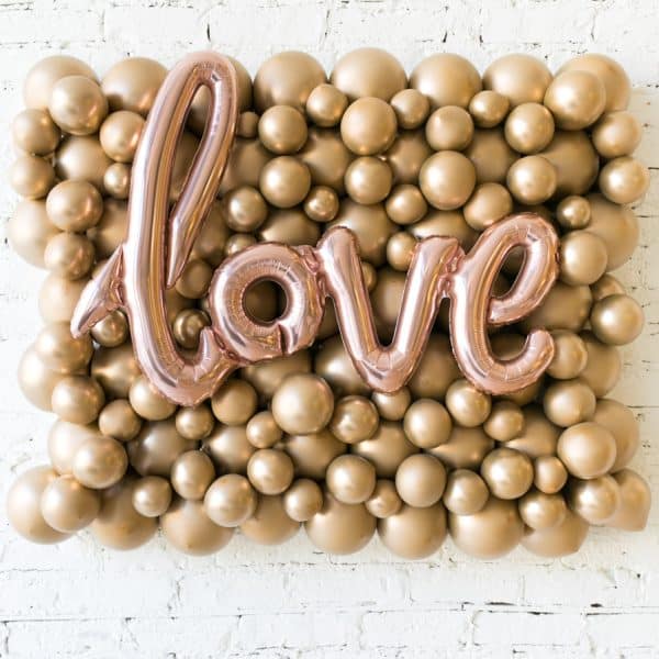 Golden - LOVE Balloon Backdrop Board - 30inx40in